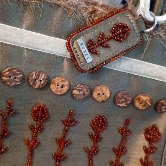 GUESS olive mini bag embroidered beaded purse - Picture 4 of 7